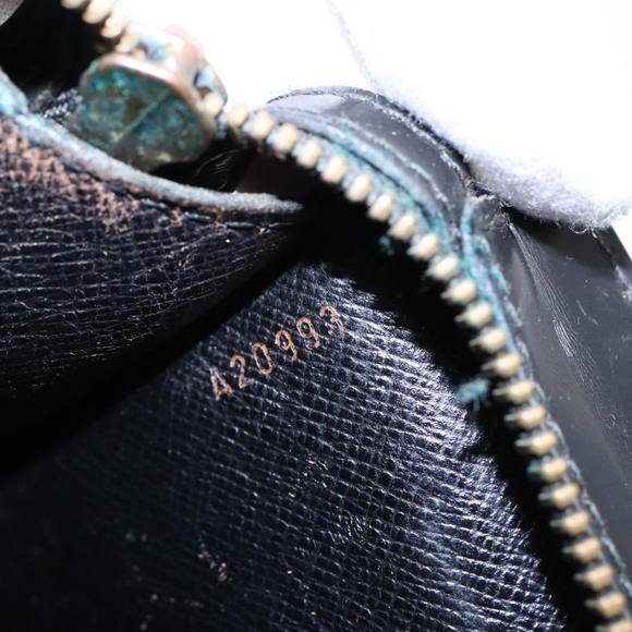 LOUIS VUITTON Epi Pochette Homme Clutch Bag Black Noir M52522 LV Auth 90085 - Picture 12 of 16